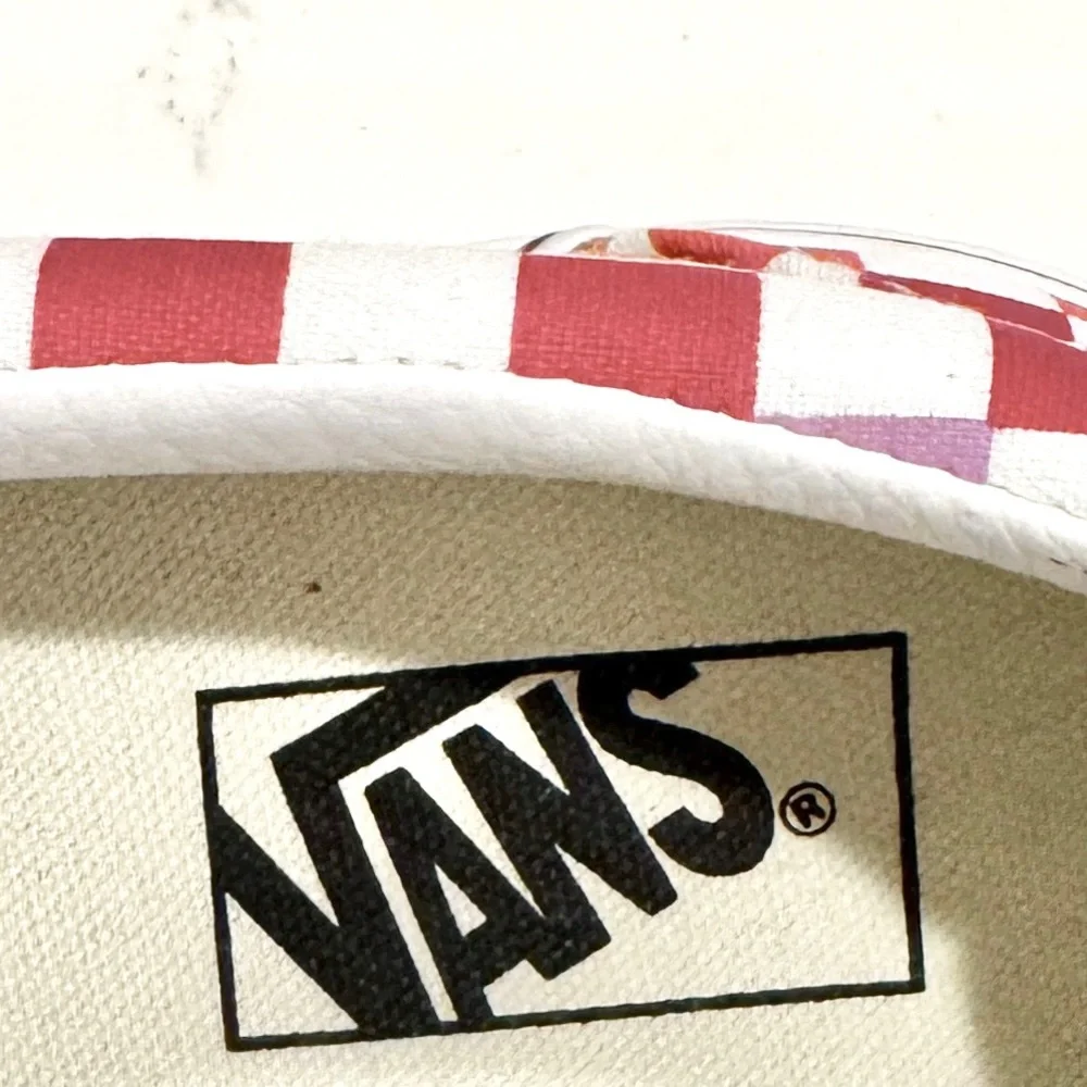 Vans Slip-On Rainbow Checkerboard Canvas Sneakers Men’s 10 Women’s 11.5 NWOT - Picture 9 of 10
